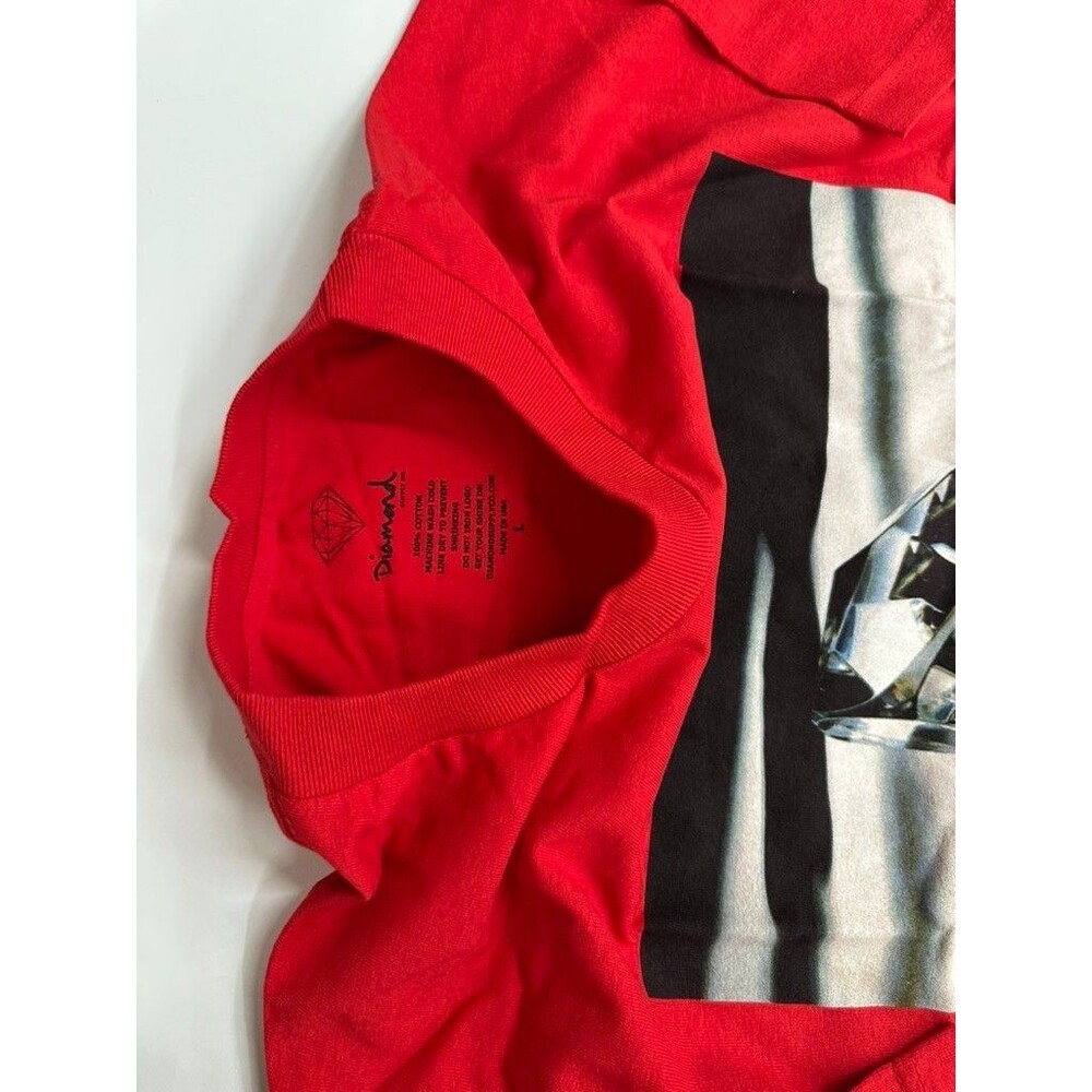 Diamond Supply Co T Shirt Size Large Red Brilliant Glass Short Sleeve Pullover - Picture 3 of 8